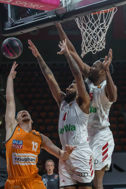 某西甲球队 某西甲球队