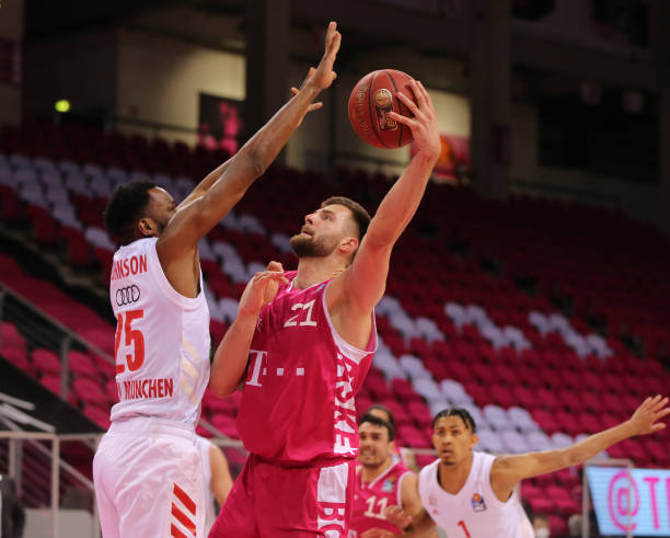 王健舒遇到 王健舒遇到